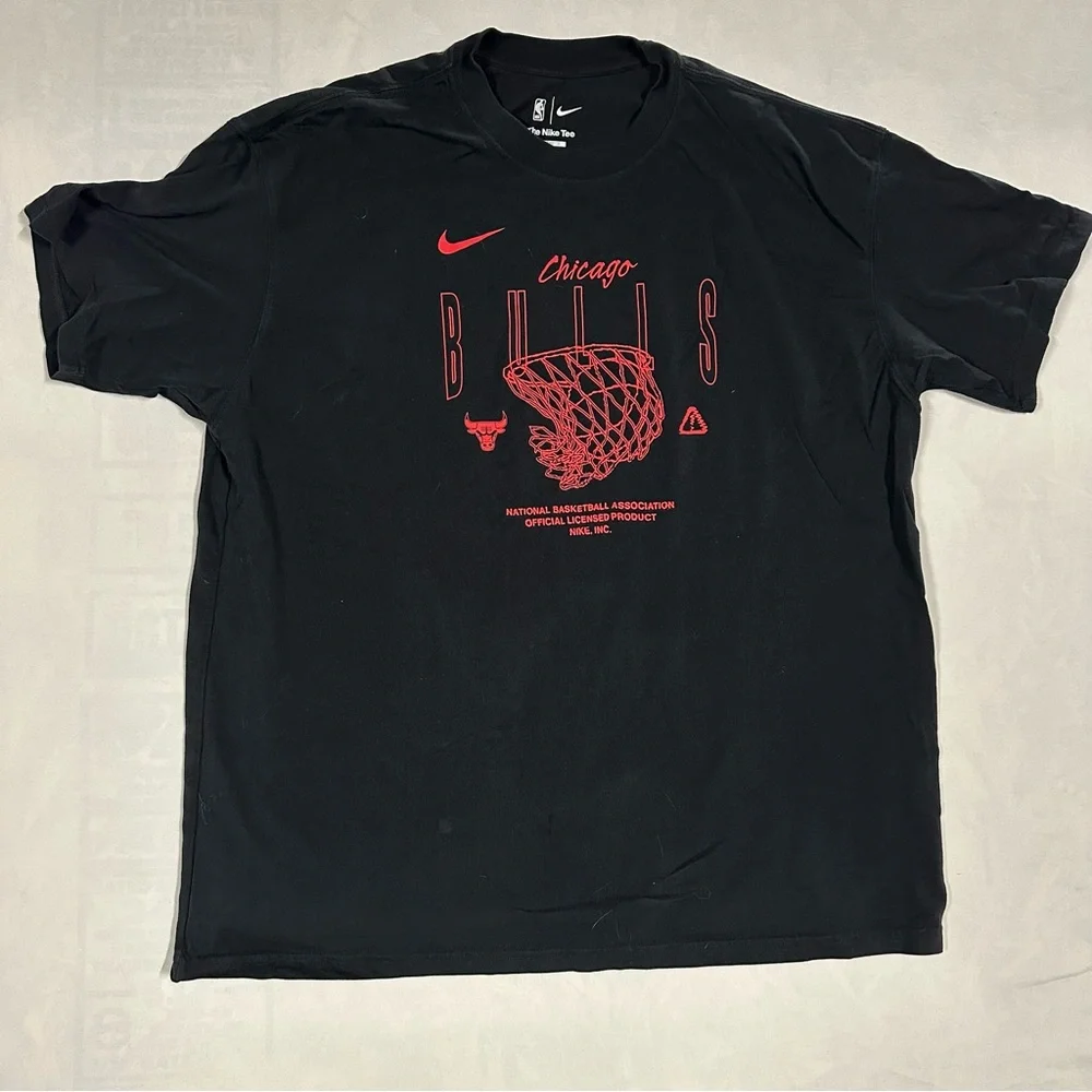 Nike Chicago Bulls Courtside Max90 T-Shirt Men’s XL